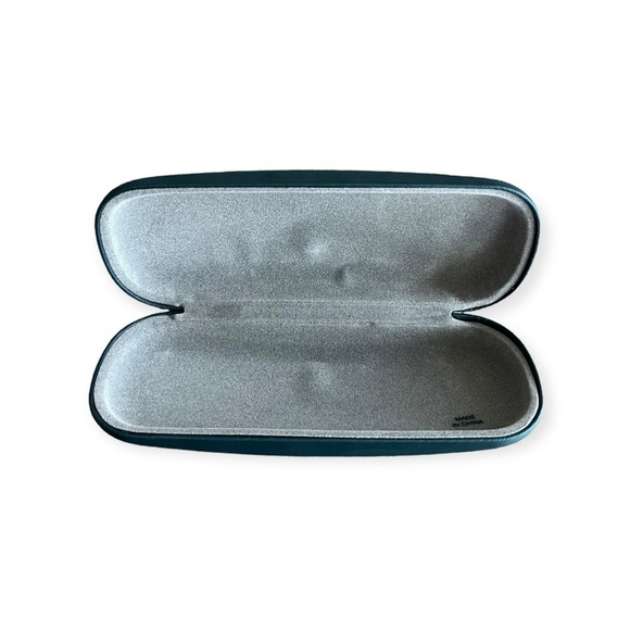 Perry Ellis case hard green - Picture 3 of 5